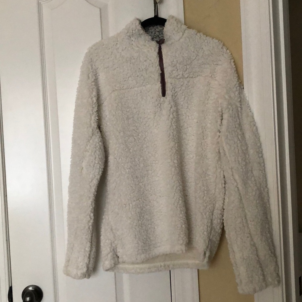 True Grit White Pullover Small